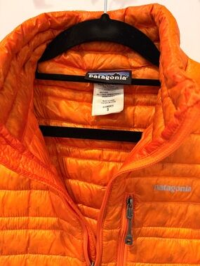 Patagonia Women's Orange Lightweight Puffer Jacket